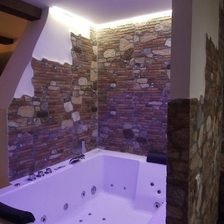 Suite Love Jacuzzi Uceda Exteriér fotografie