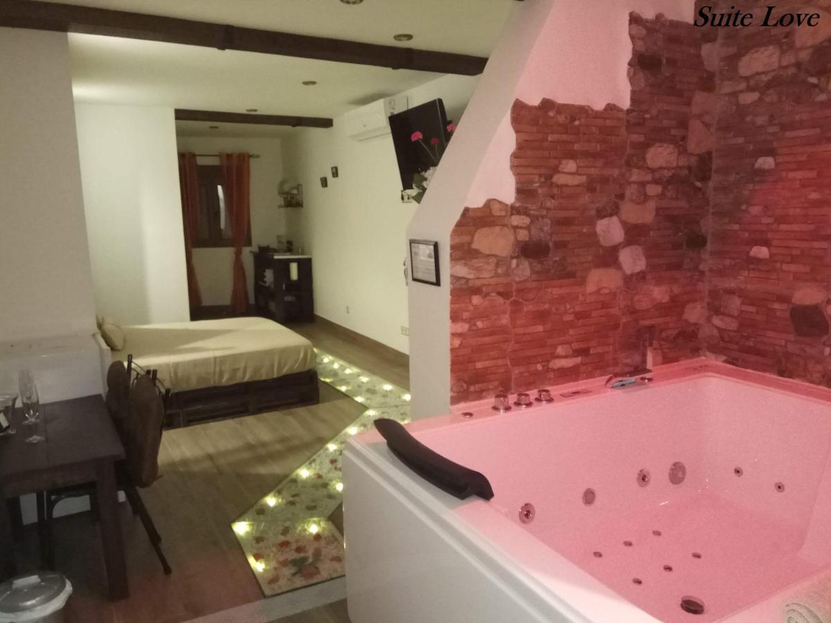 Suite Love Jacuzzi Uceda Exteriér fotografie